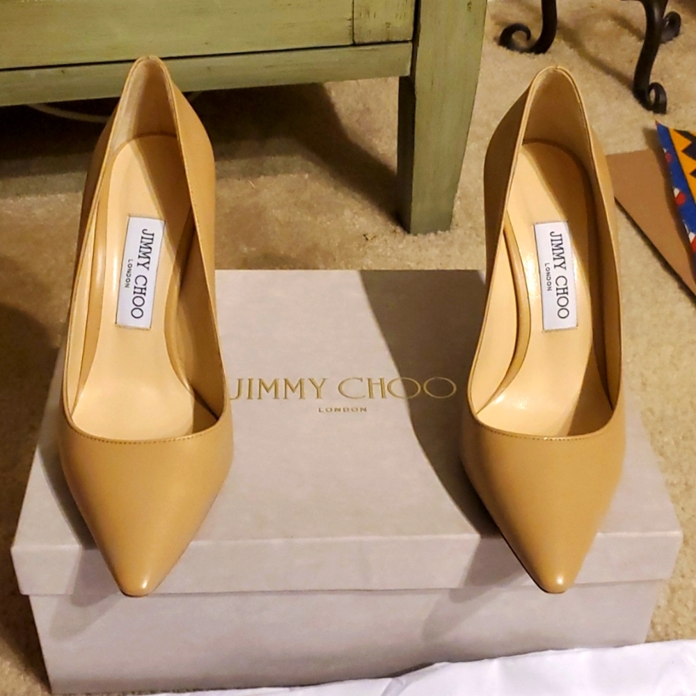 Jimmy Choo London Romy 100 in Nude.  Size 37.5